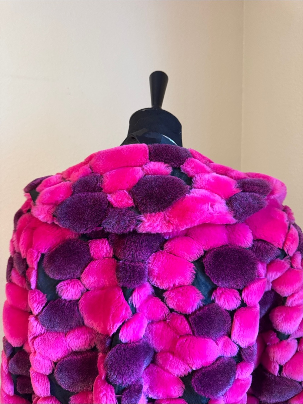 VINTAGE 90’s!!! Women’s Pink & Purple Faux Fur Coat - Picture 9 of 10